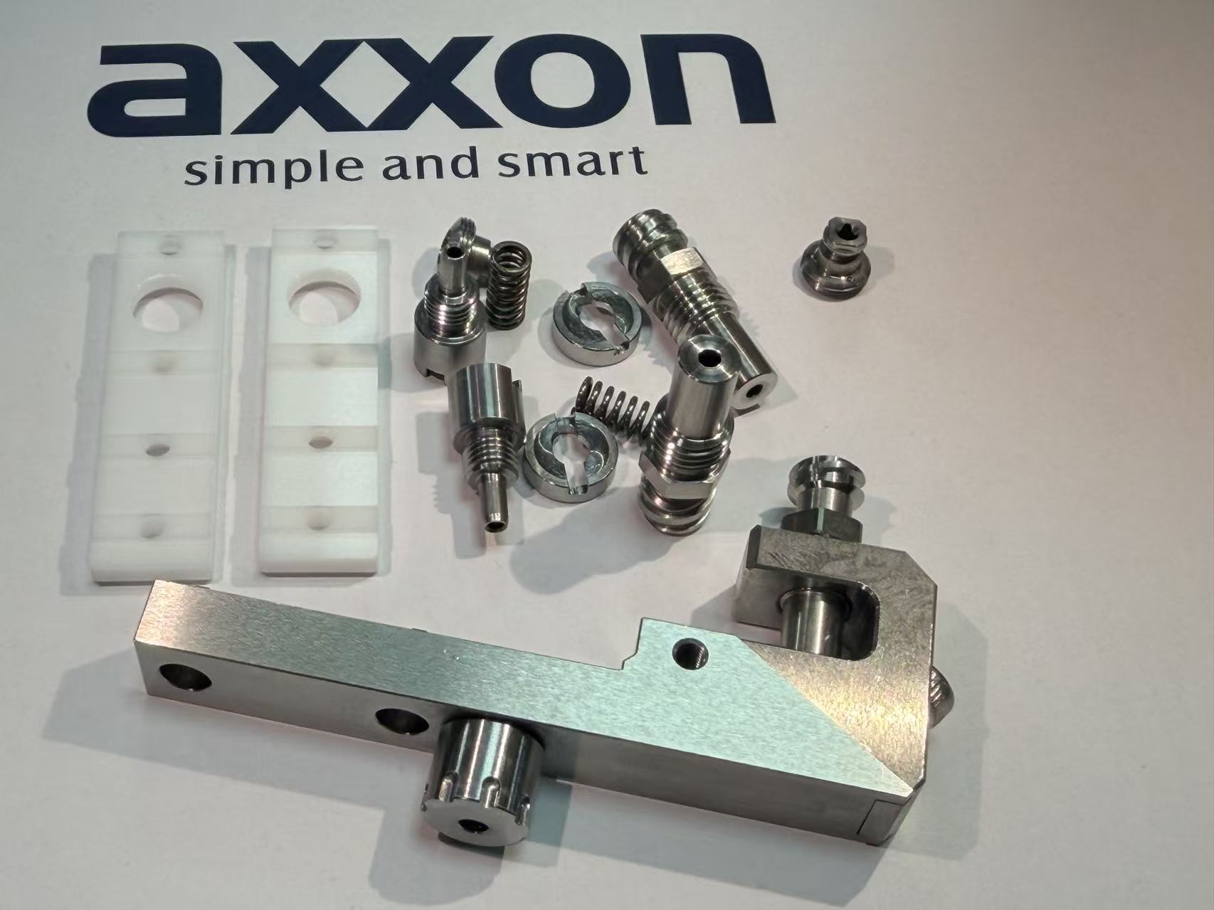 Supapă piezo Axxon